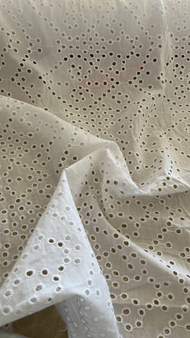 Zigzag eyelet cotton lace